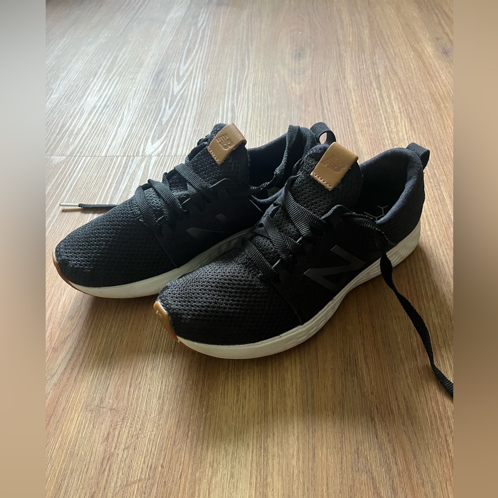 New Balance Women’s Black Sneakers